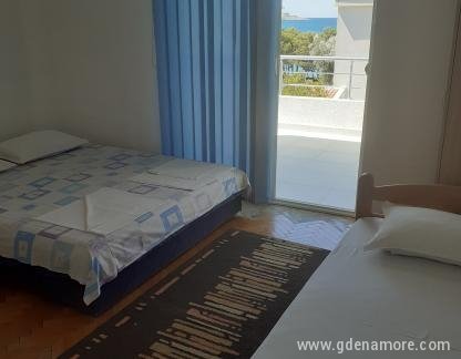 Apartamentos Darko, , alojamiento privado en Šušanj, Montenegro - 20220711_104226